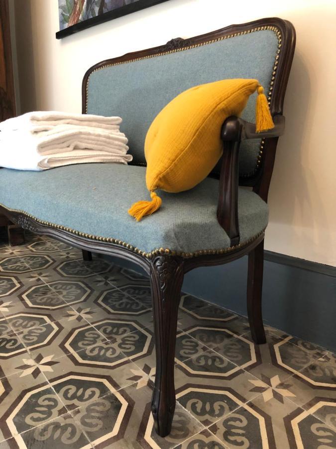 L'Oiseau Bleu Rollier Bed and Breakfast Roubia Εξωτερικό φωτογραφία