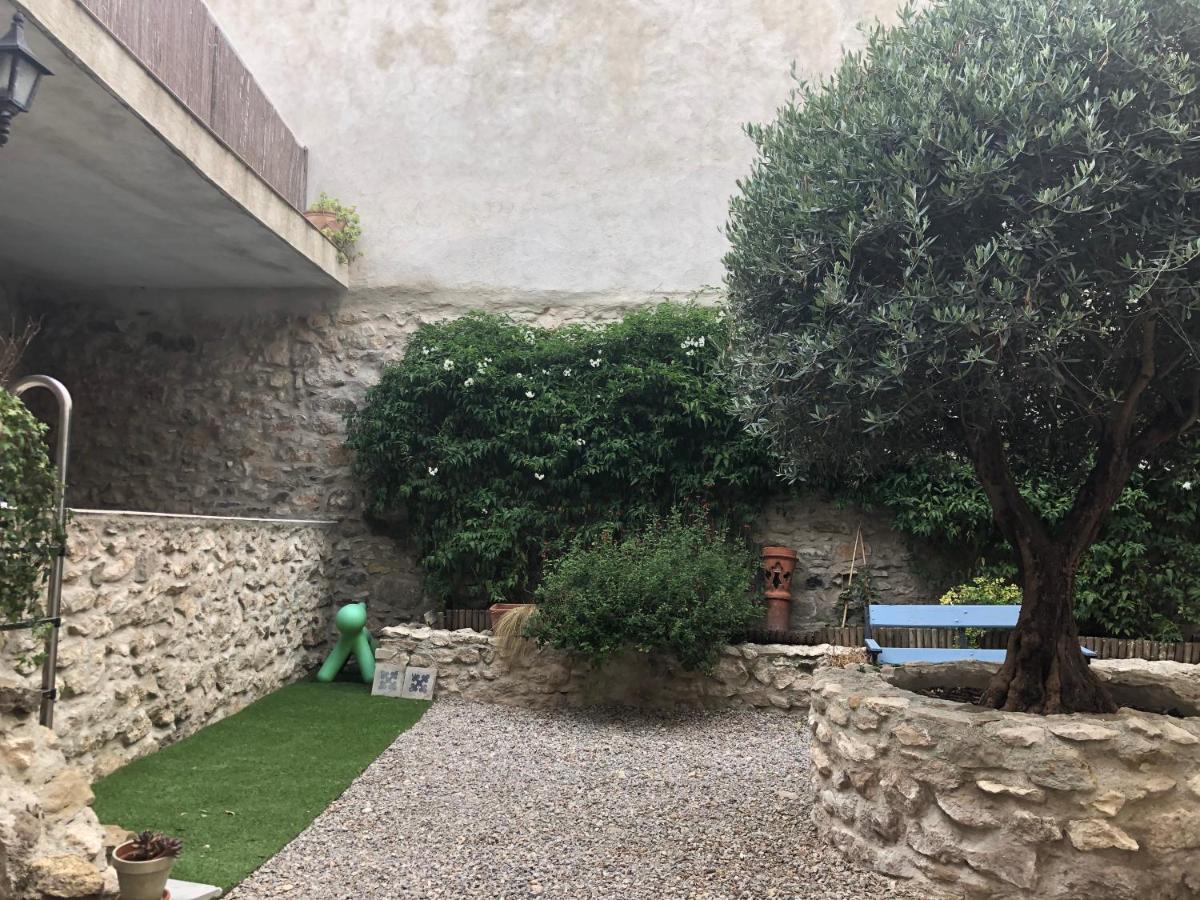 L'Oiseau Bleu Rollier Bed and Breakfast Roubia Εξωτερικό φωτογραφία