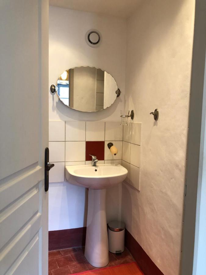 L'Oiseau Bleu Rollier Bed and Breakfast Roubia Εξωτερικό φωτογραφία