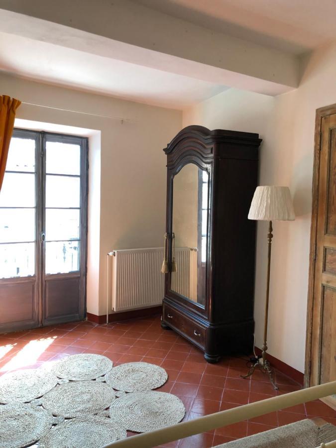 L'Oiseau Bleu Rollier Bed and Breakfast Roubia Εξωτερικό φωτογραφία