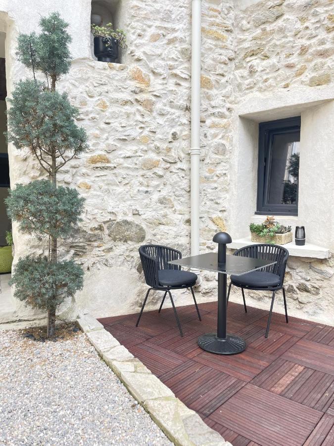 L'Oiseau Bleu Rollier Bed and Breakfast Roubia Εξωτερικό φωτογραφία
