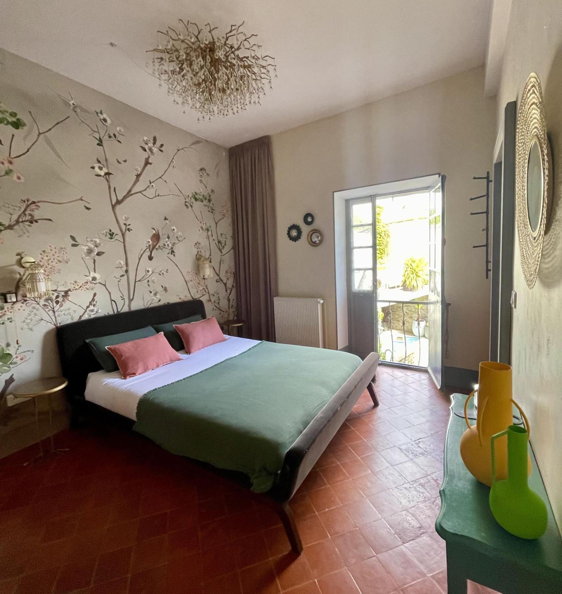 L'Oiseau Bleu Rollier Bed and Breakfast Roubia Εξωτερικό φωτογραφία