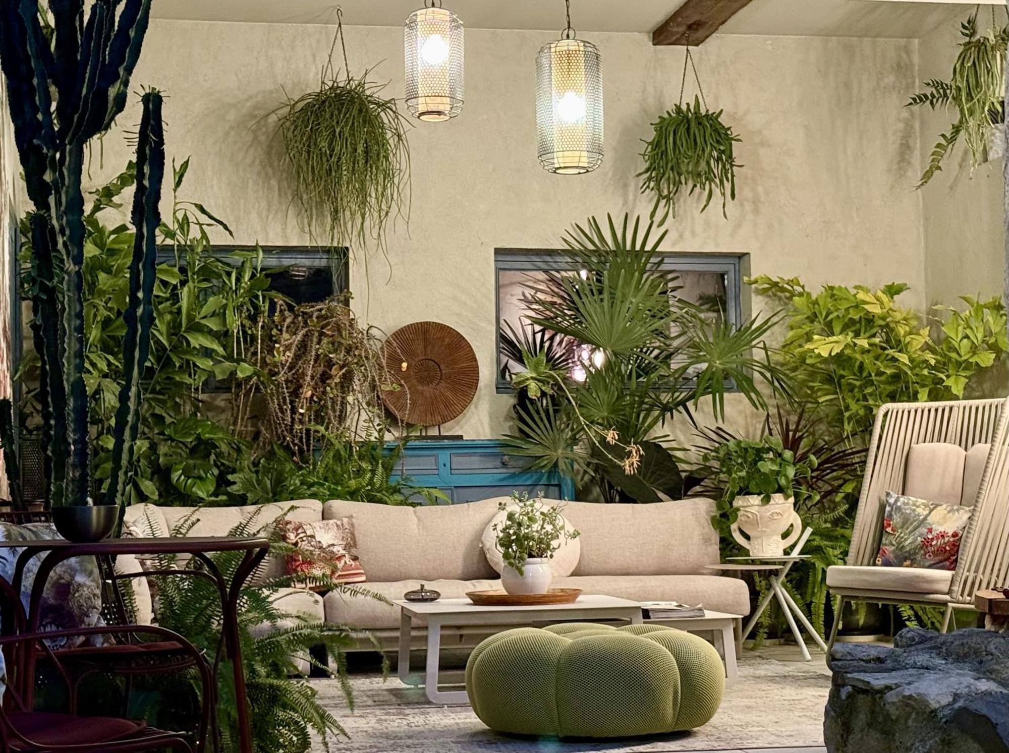 L'Oiseau Bleu Rollier Bed and Breakfast Roubia Εξωτερικό φωτογραφία
